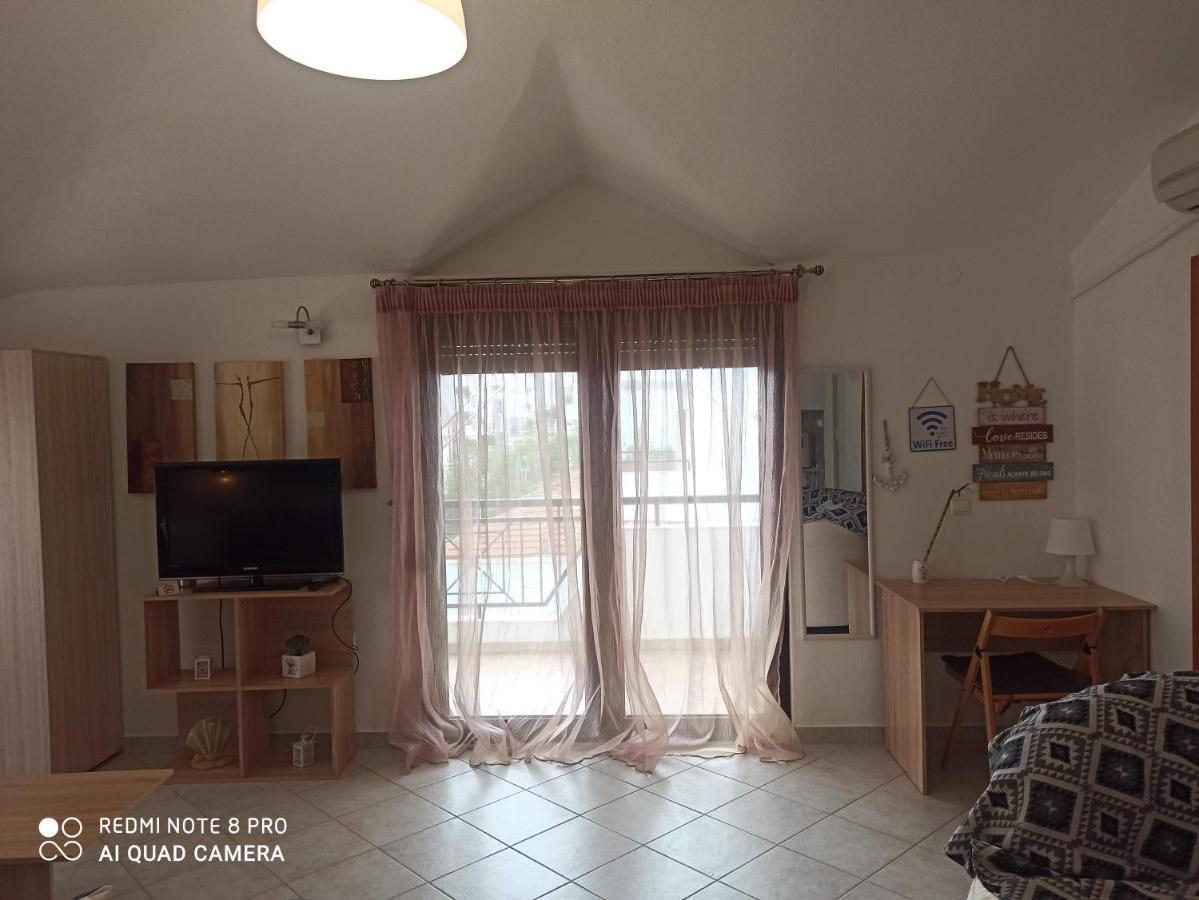 Olga'S Apartments Olympus And Garden View Nea Michaniona Exterior foto